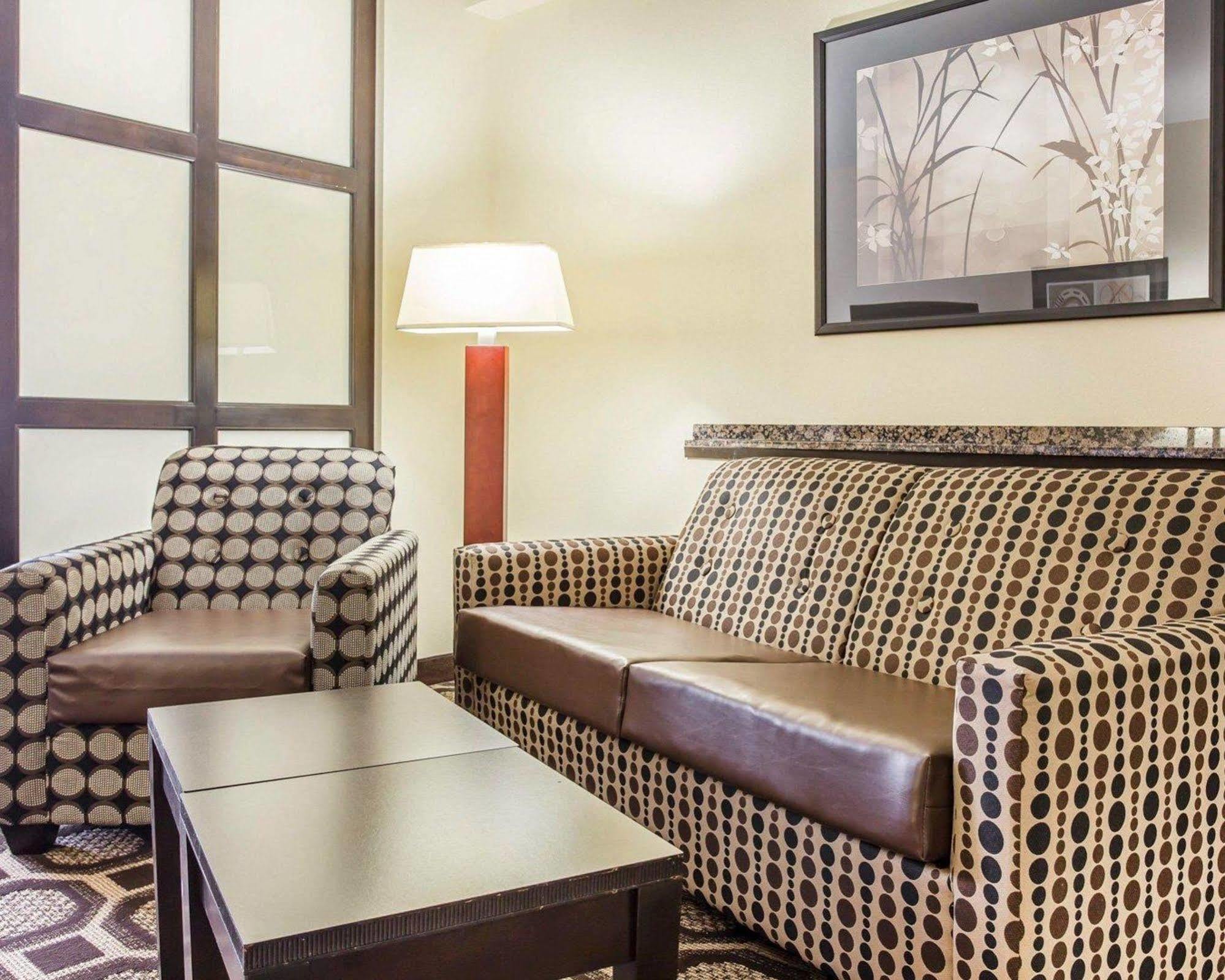 Holiday Inn Express & Suites Lexington By Ihg Ngoại thất bức ảnh